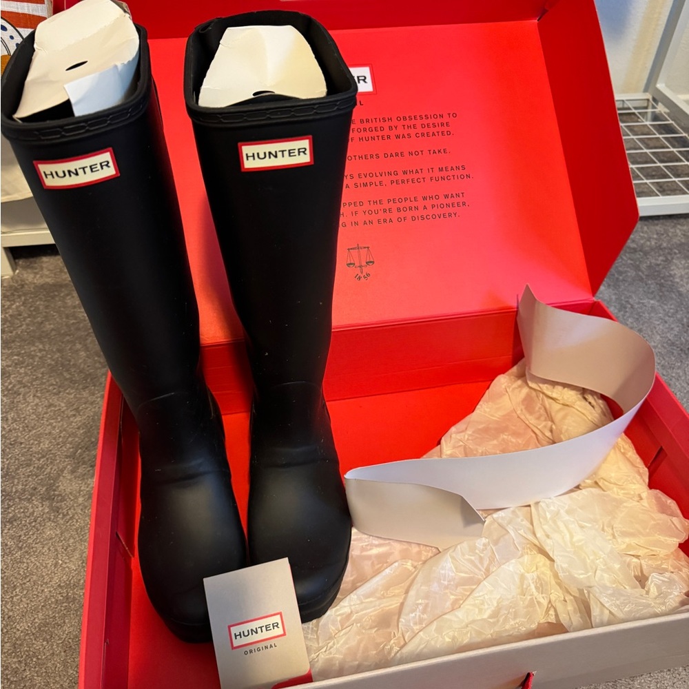 Hunter Classic Black Rain Boots